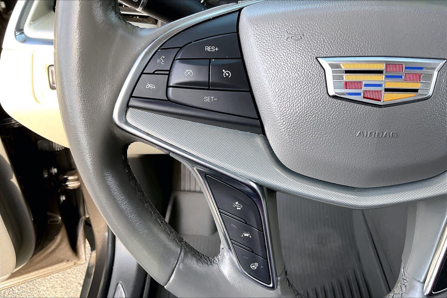 Used 2020 Cadillac XT5 Premium Luxury FWD image 21
