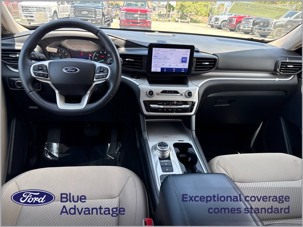 Certified 2023 Ford Explorer XLT RWD image 4