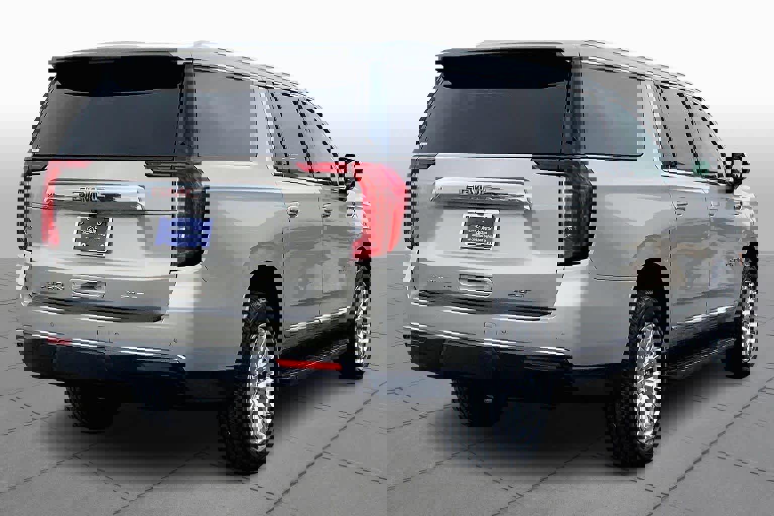 Used 2023 GMC Yukon XL SLT image 13