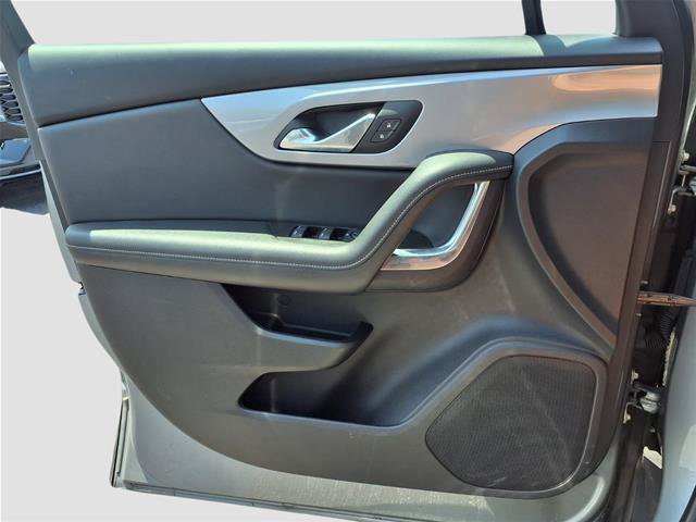 Used 2024 Chevrolet Blazer LT FWD image 15