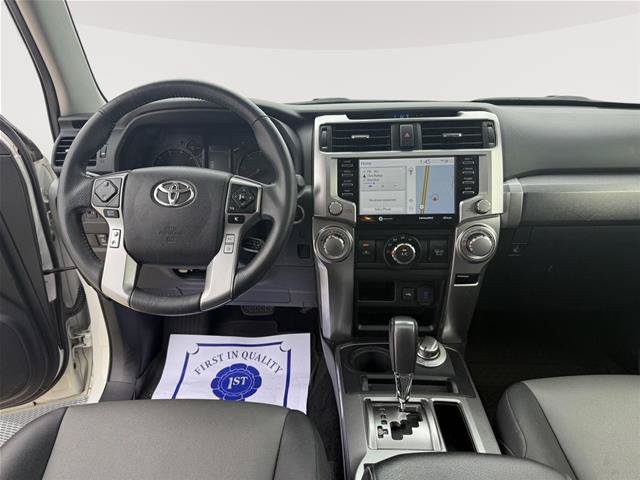 Used 2021 Toyota 4Runner SR5 Premium w/ Moonroof Package AWD/4WD image 27