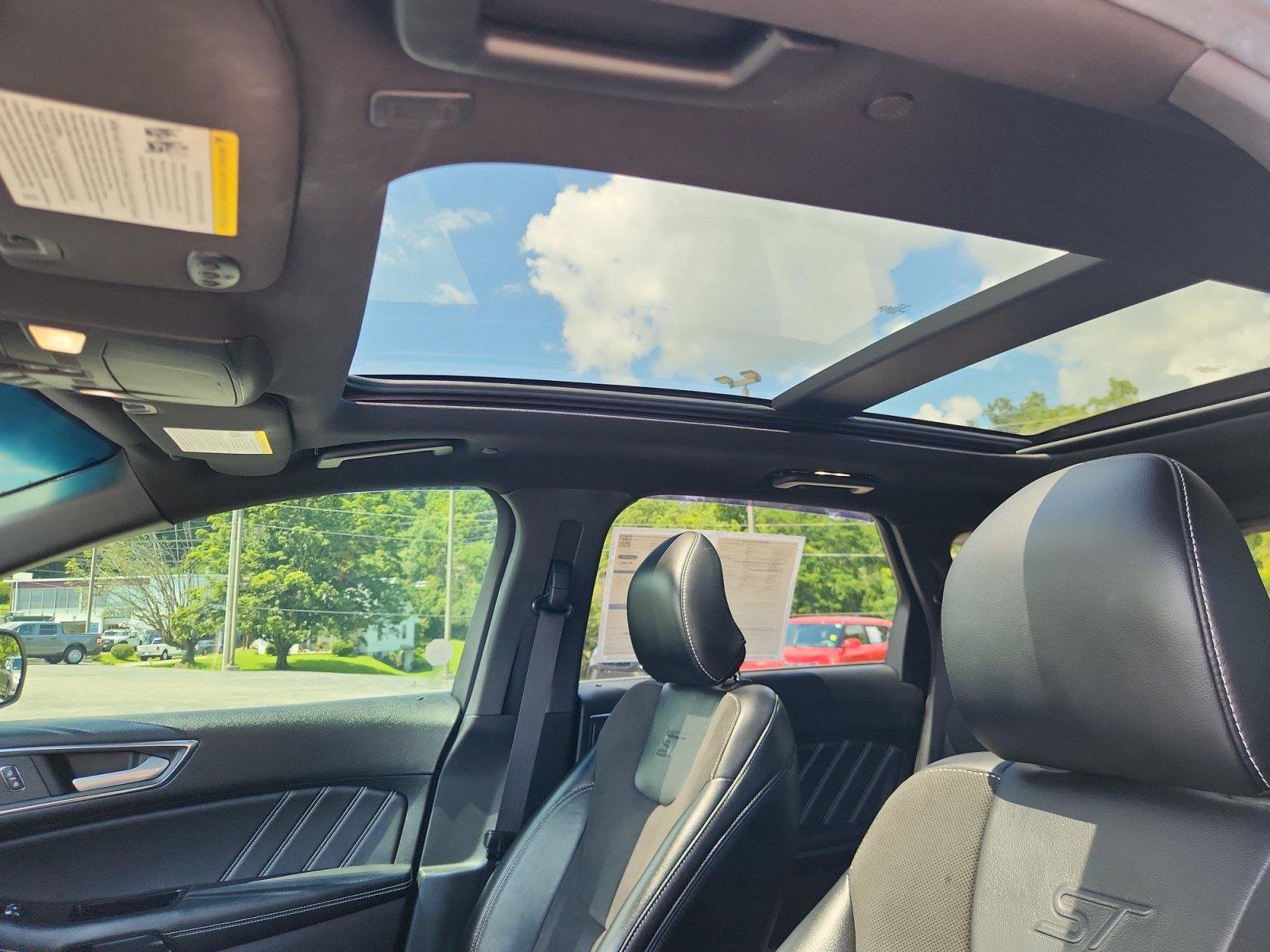 Certified 2019 Ford Edge ST w/ Equipment Group 401A AWD/4WD image 11