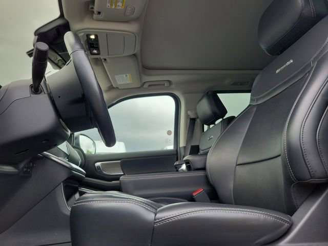 Certified 2025 Ford Expedition Platinum AWD/4WD image 19