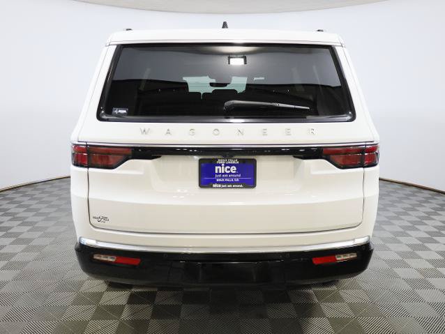 Used 2024 Jeep Wagoneer 4WD w/ Premium Group I image 7