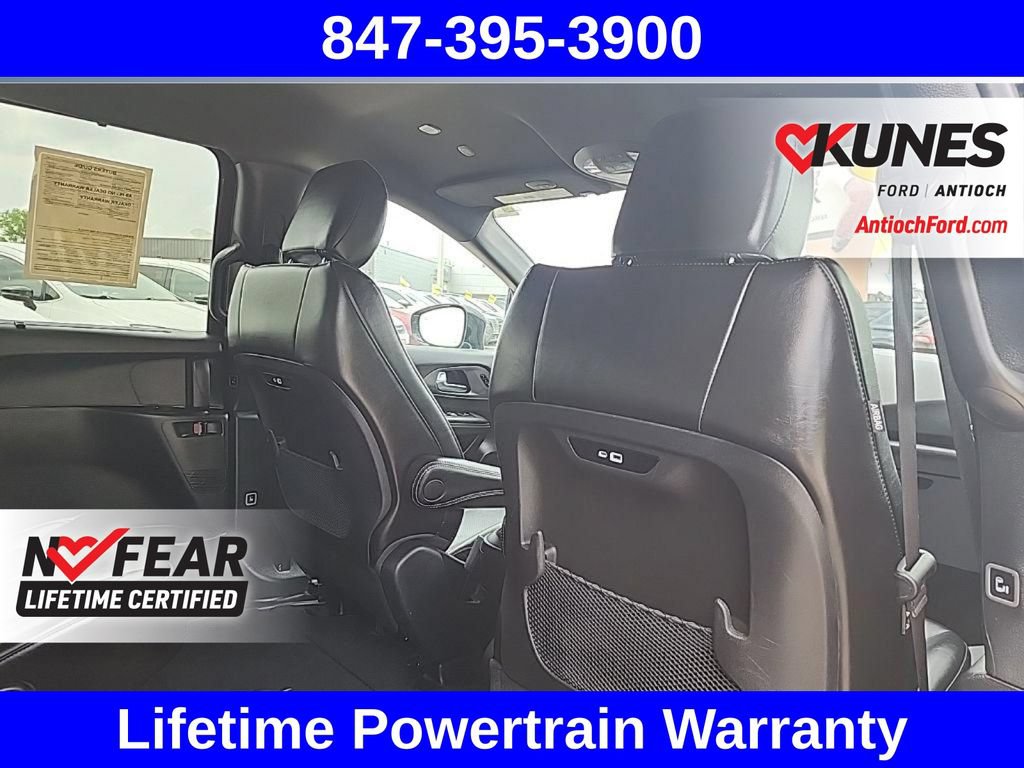 Used 2025 Chrysler Pacifica Select FWD image 48