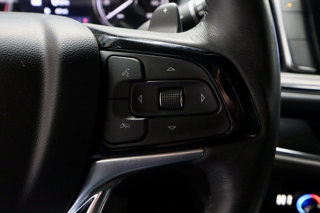 Used 2023 Buick Enclave Essence w/ Experience Buick Package image 30