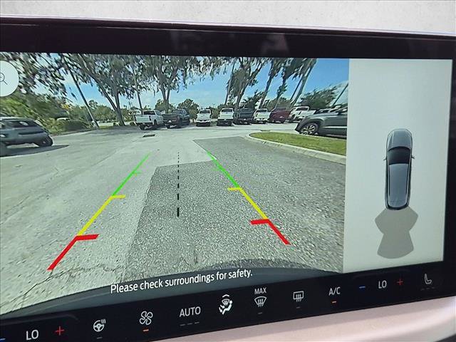 Certified 2025 Ford Escape SE FWD image 12
