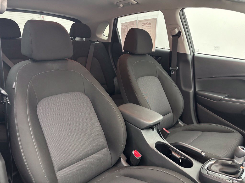 Used 2023 Hyundai Kona SEL w/ Cargo Package AWD/4WD image 32