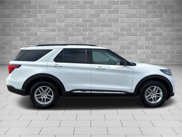 Certified 2025 Ford Explorer Active image 6