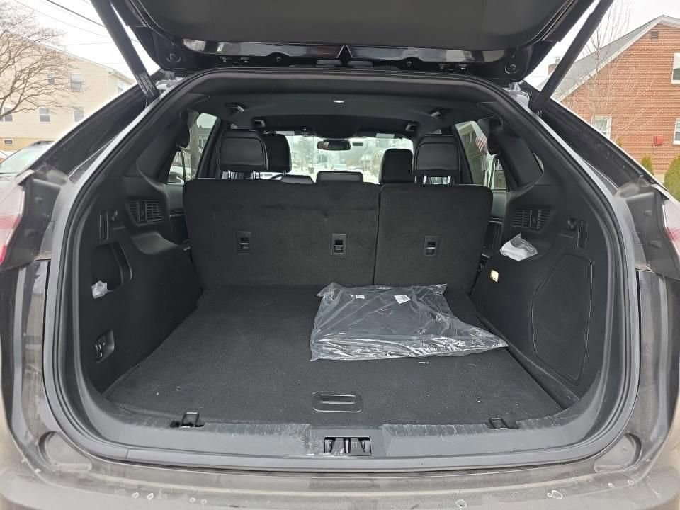 Certified 2022 Ford Edge ST image 10