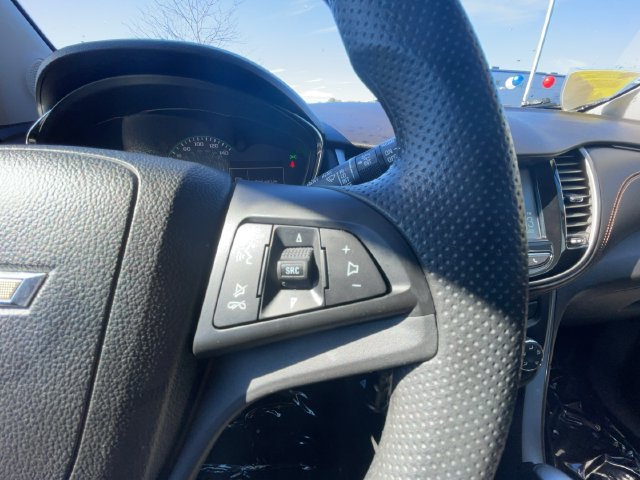 Used 2017 Chevrolet Trax LT AWD/4WD image 17