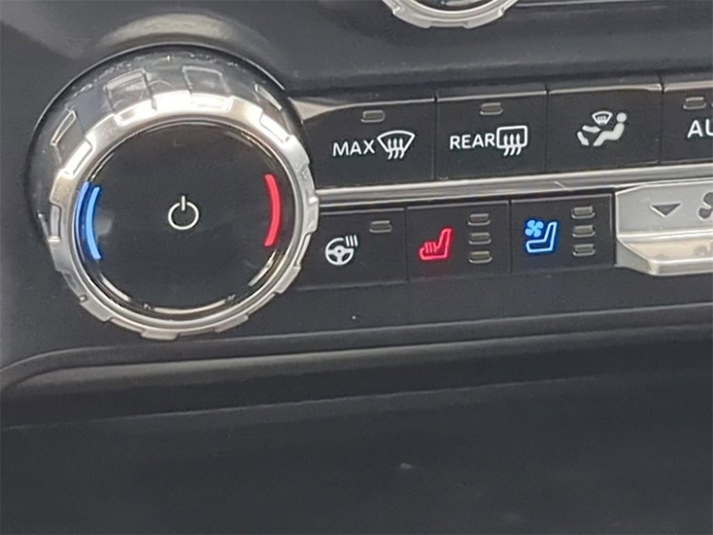 Certified 2024 Ford F250 Lariat w/ Lariat Ultimate Package image 22