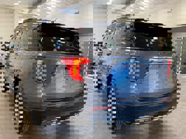 Certified 2021 Ford Explorer XLT w/ Equipment Group 202A image 2