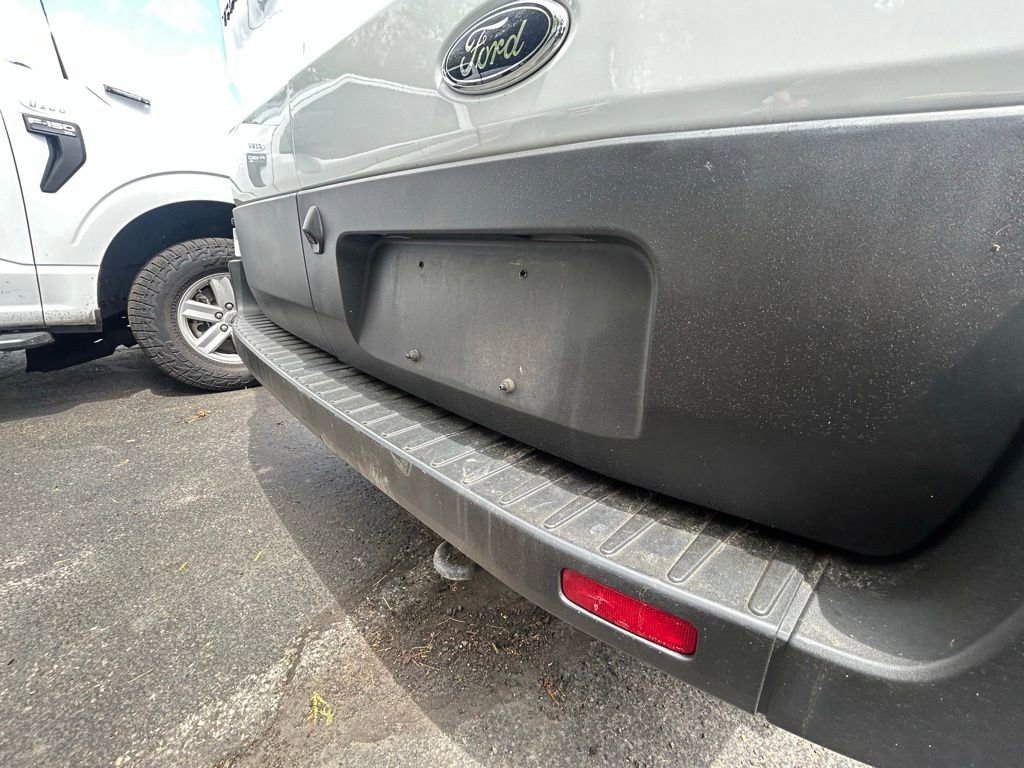 Certified 2024 Ford Transit 250 Low Roof w/ Exterior Upgrade Package RWD image 9