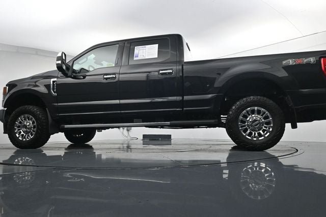 Certified 2022 Ford F250 XLT w/ XLT Premium Package AWD/4WD image 30