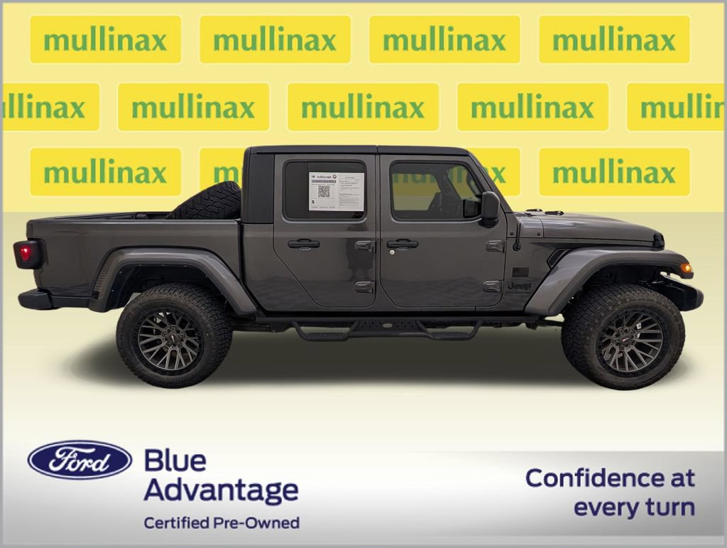 Used 2023 Jeep Gladiator Sport AWD/4WD image 2