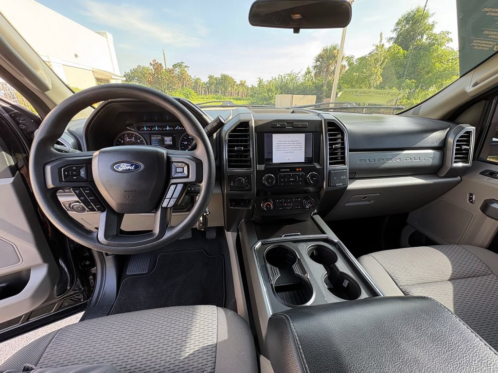 Certified 2022 Ford F250 XLT w/ XLT Premium Package AWD/4WD image 8