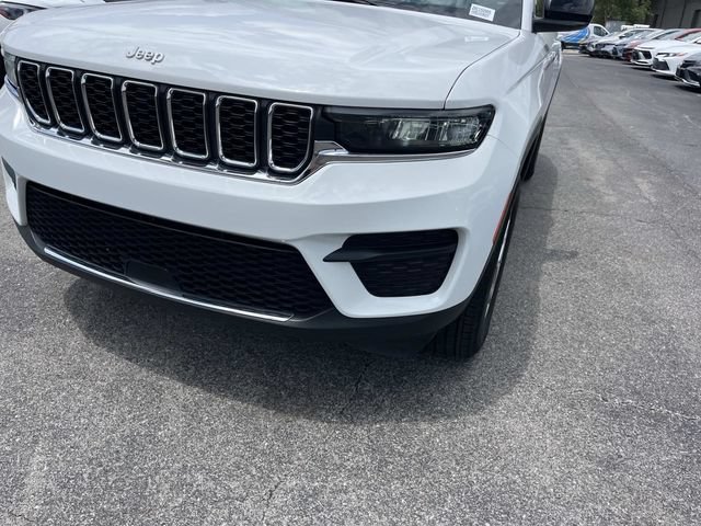 Used 2024 Jeep Grand Cherokee Laredo X AWD/4WD image 11