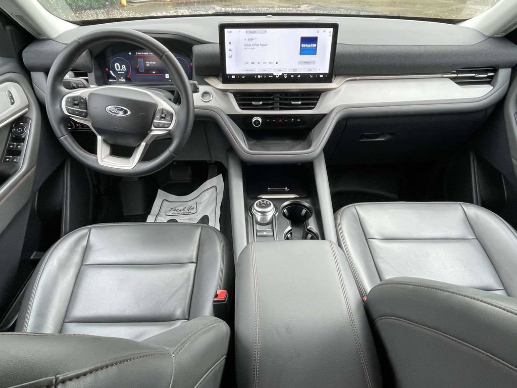 Certified 2025 Ford Explorer Active w/ Active Comfort Package RWD image 11