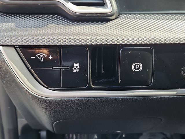 Used 2025 Kia Sportage LX FWD image 23