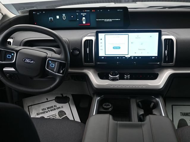 Certified 2025 Ford Expedition Active AWD/4WD image 8