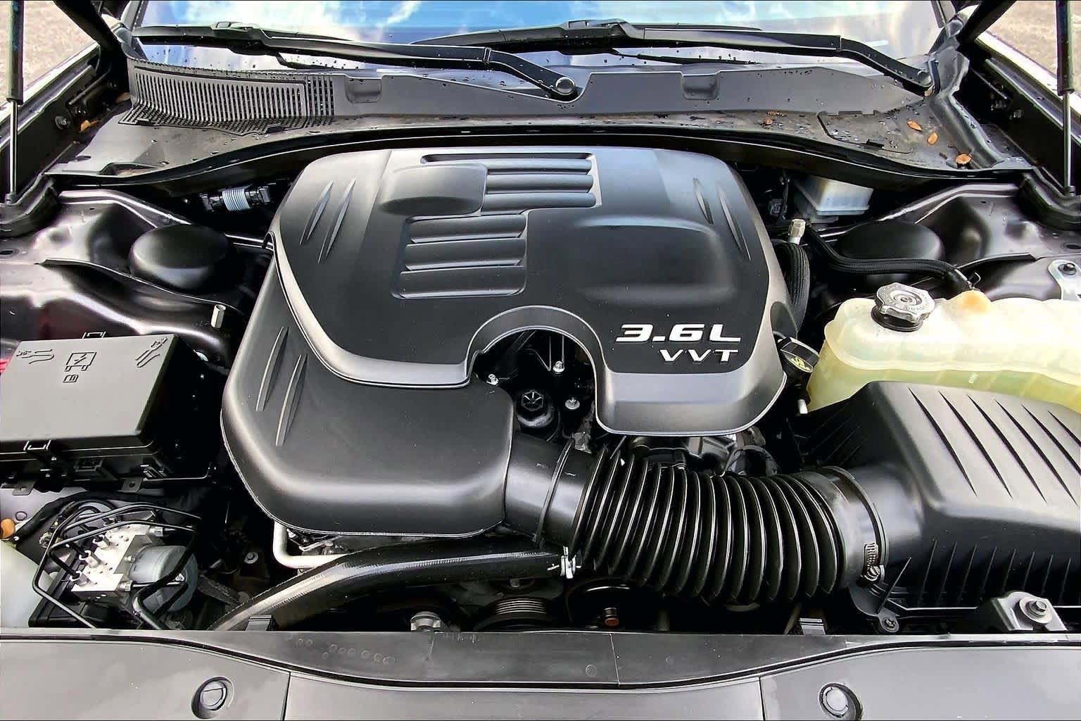 Used 2023 Dodge Charger SXT w/ Blacktop Package AWD/4WD image 32