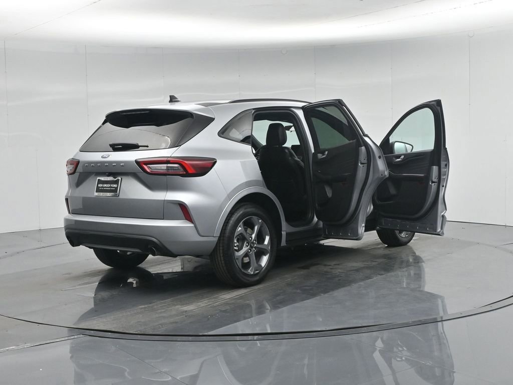 Certified 2024 Ford Escape ST-Line w/ Cold Weather Package image 54