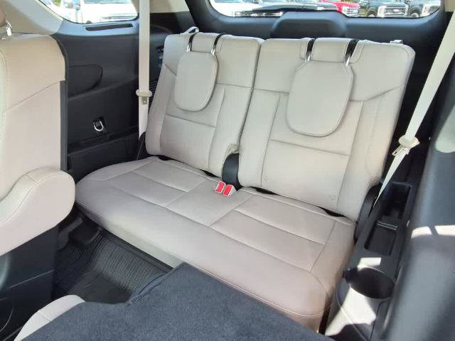 Certified 2024 Ford Explorer Limited w/ Limited Technology Package RWD image 7