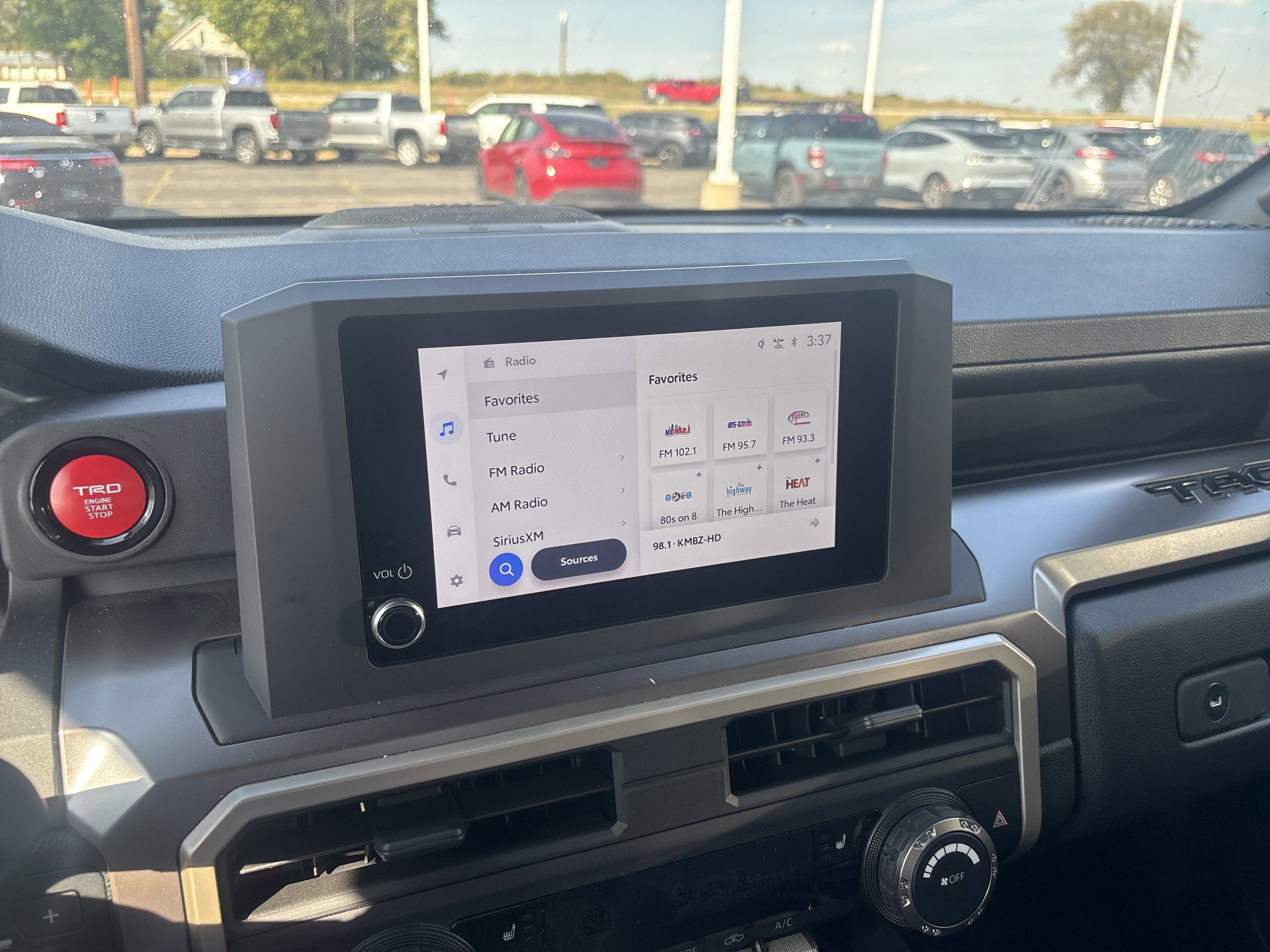 Used 2024 Toyota Tacoma TRD Off-Road image 17