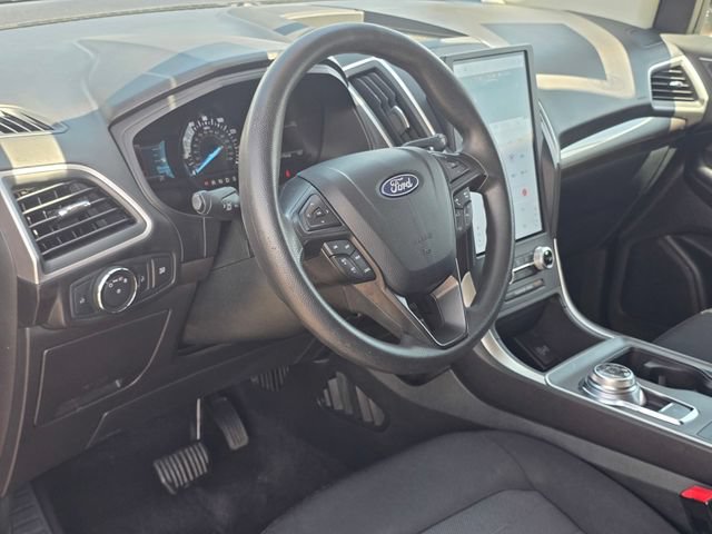 Certified 2023 Ford Edge SE w/ Black Appearance Package AWD/4WD image 7