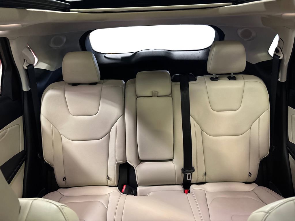 Certified 2019 Ford Edge Titanium w/ Cold Weather Package image 23