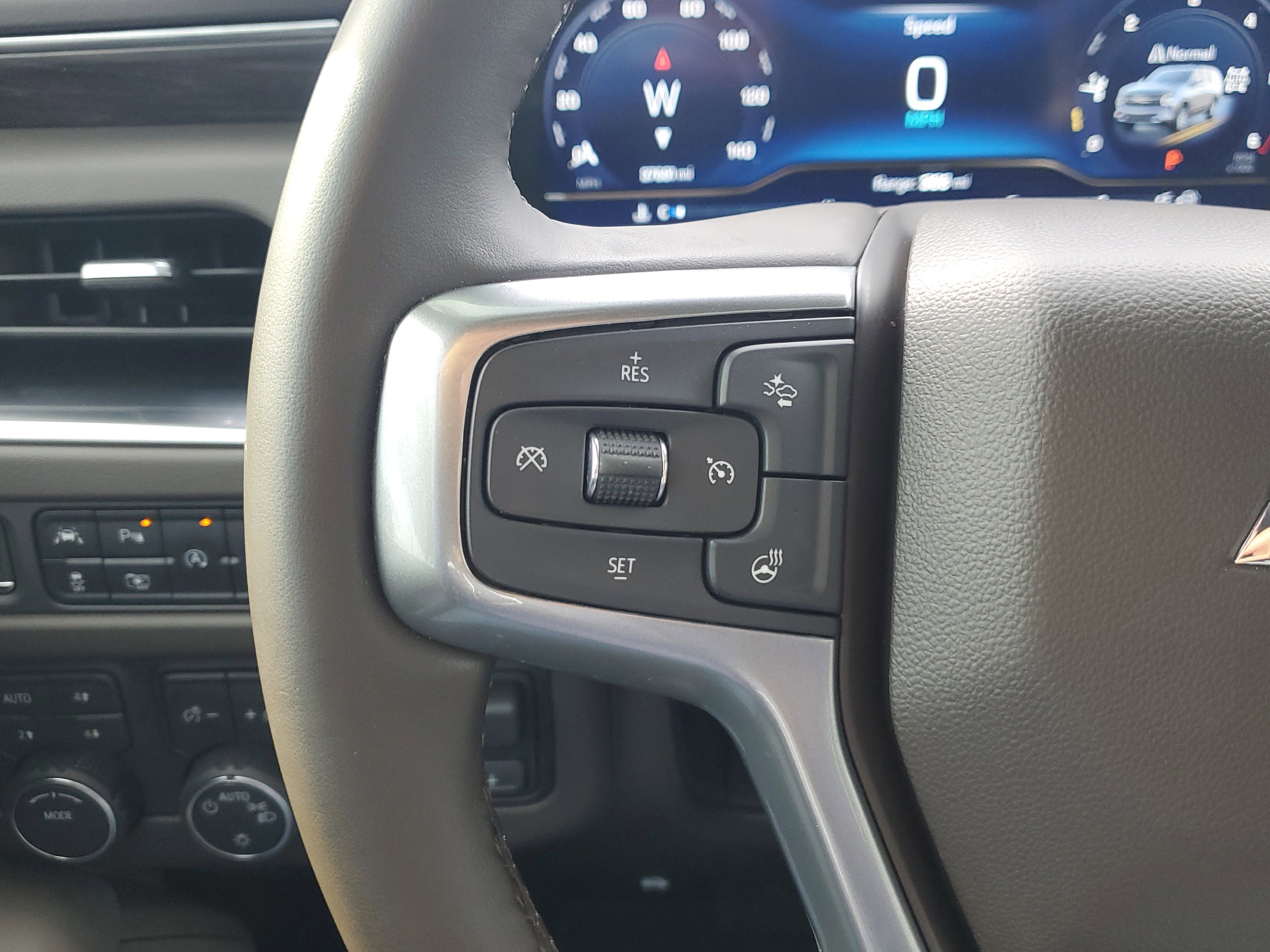 Used 2024 Chevrolet Tahoe LT w/ LT Signature Package image 27