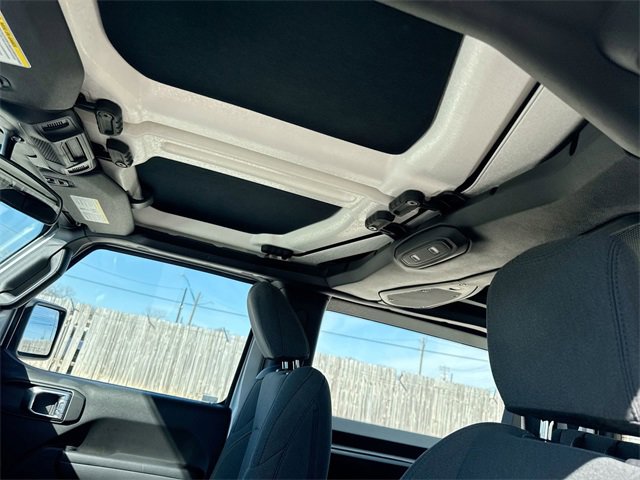 Used 2024 Jeep Wrangler Sport image 20