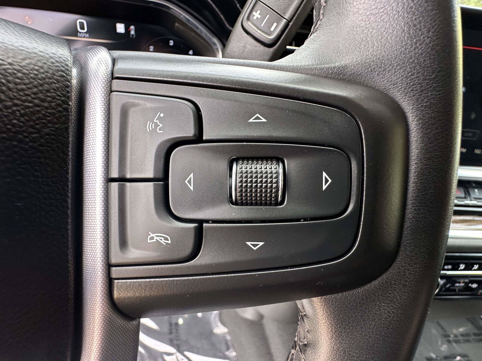 Used 2023 GMC Sierra 1500 Elevation AWD/4WD image 13