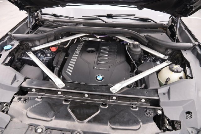 Used 2022 BMW X5 xDrive40i AWD/4WD image 36