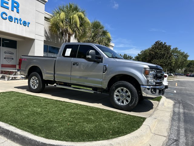 Certified 2020 Ford F250 XLT w/ XLT Value Package AWD/4WD image 2