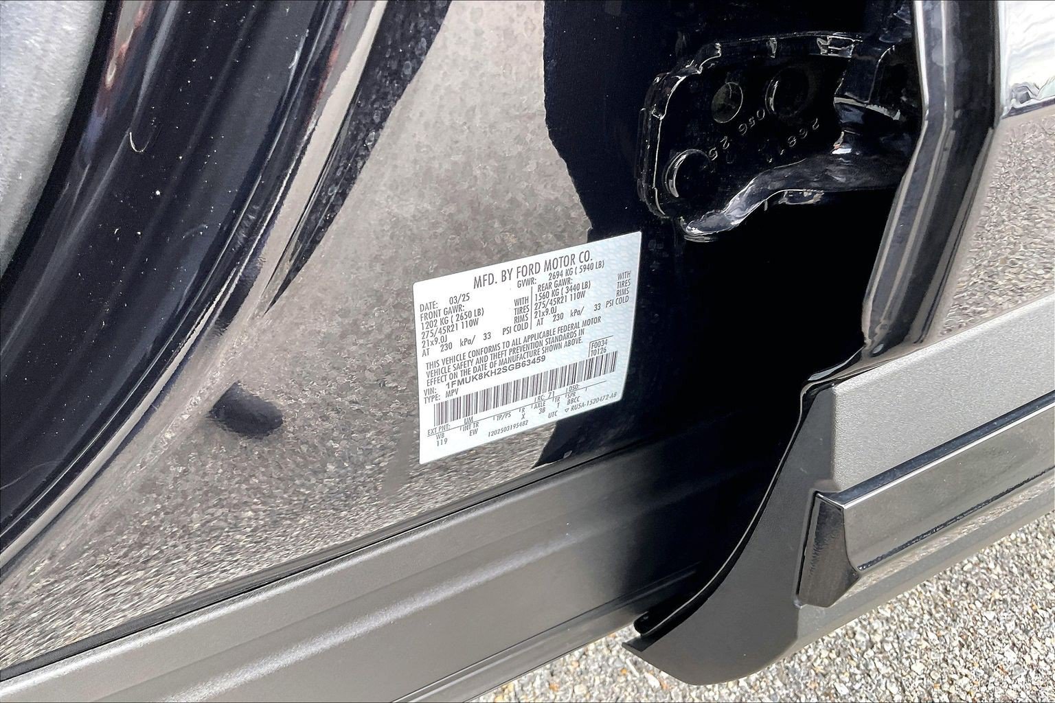 Certified 2025 Ford Explorer ST-Line w/ ST-Line Street Pack AWD/4WD image 36