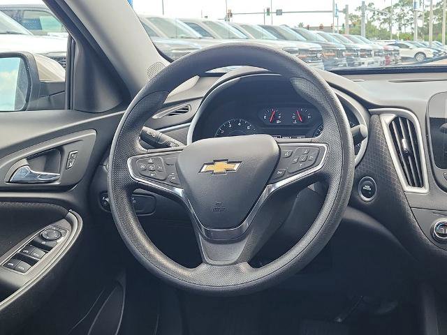 Used 2023 Chevrolet Malibu LT FWD image 14