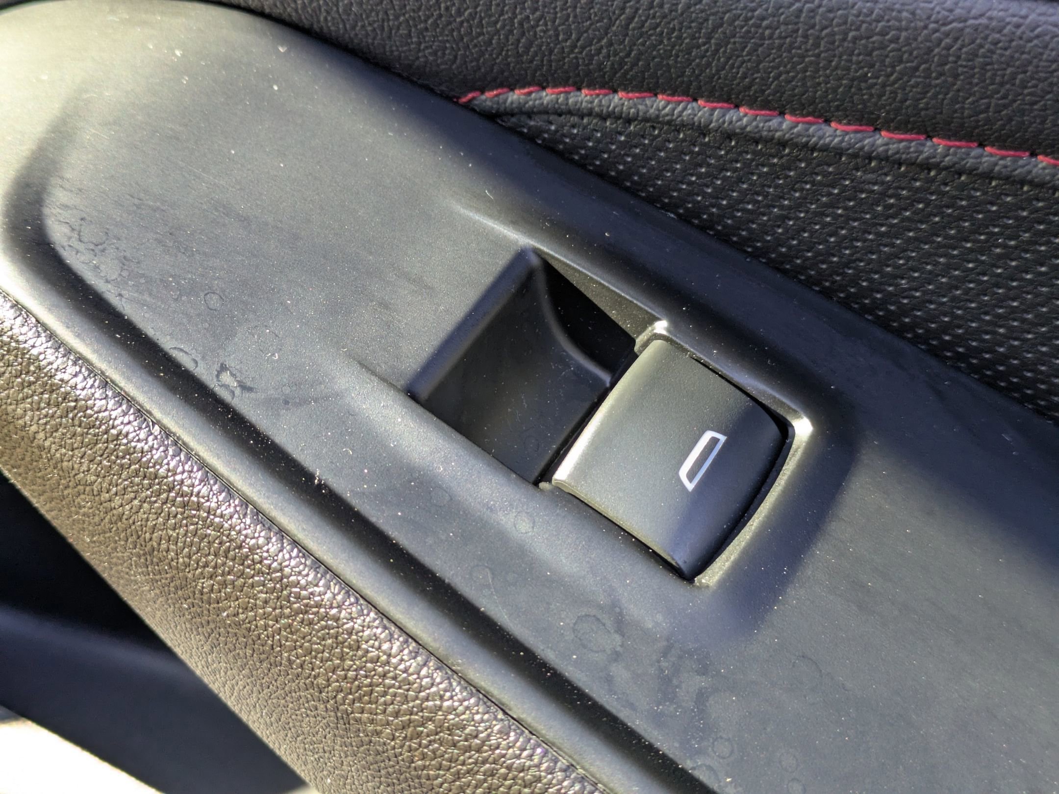 Used 2023 Chevrolet Traverse RS image 40