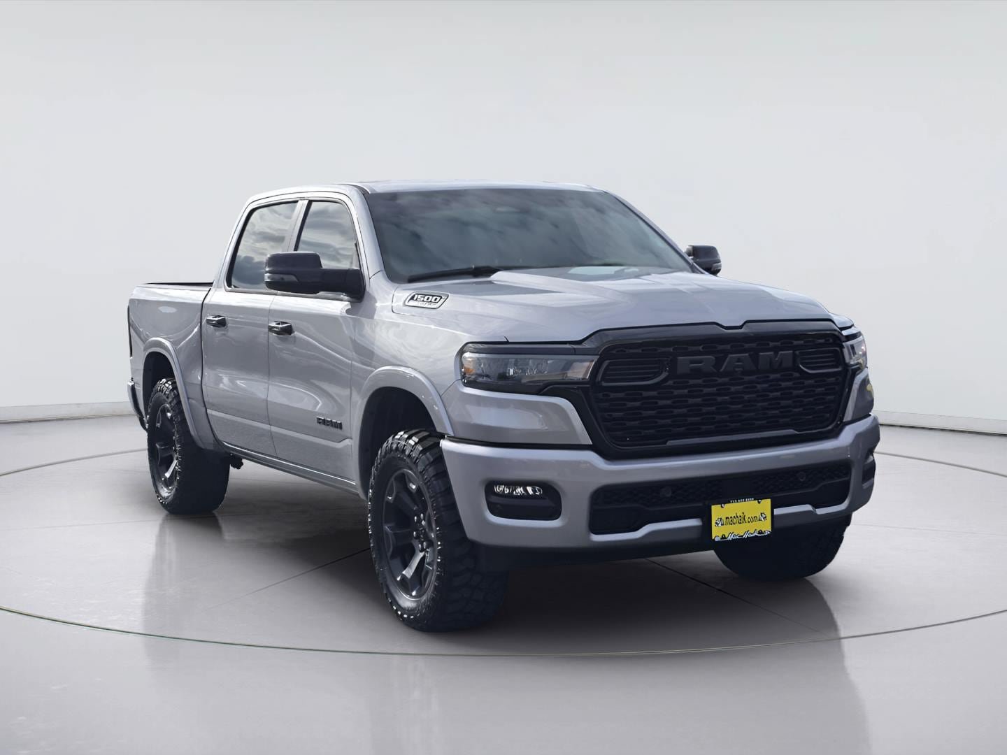 Used 2025 RAM 1500 Lone Star AWD/4WD image 3