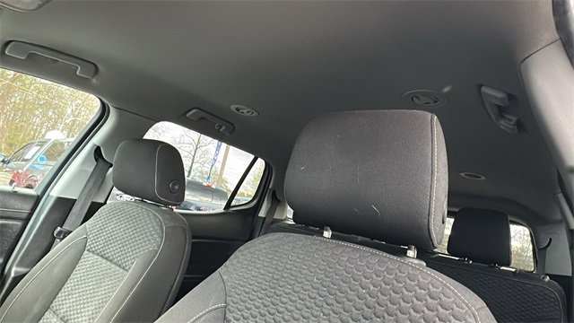 Used 2019 GMC Acadia SLE image 31