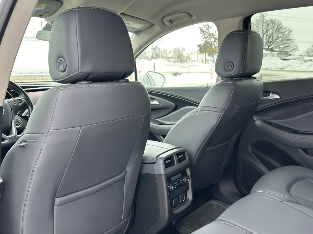 Used 2020 Buick Envision Essence image 10