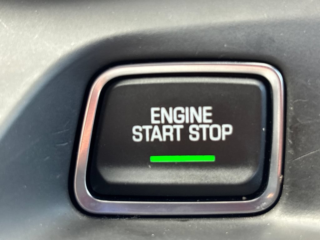 Used 2018 Chevrolet Camaro LT RWD image 7