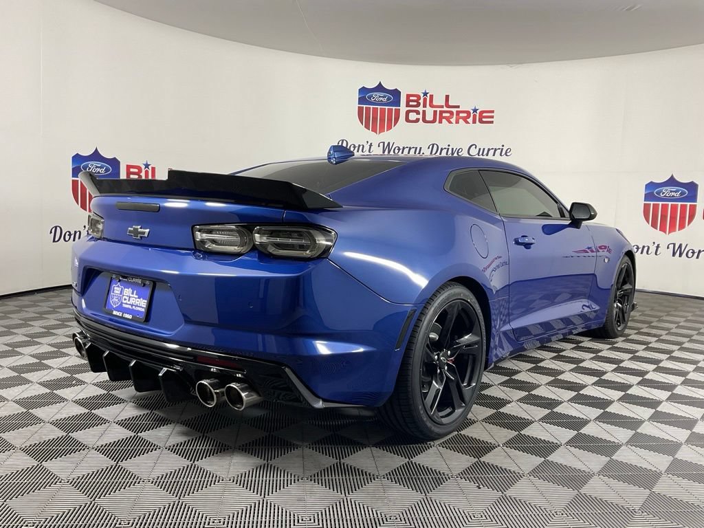 Used 2020 Chevrolet Camaro LT RWD image 3