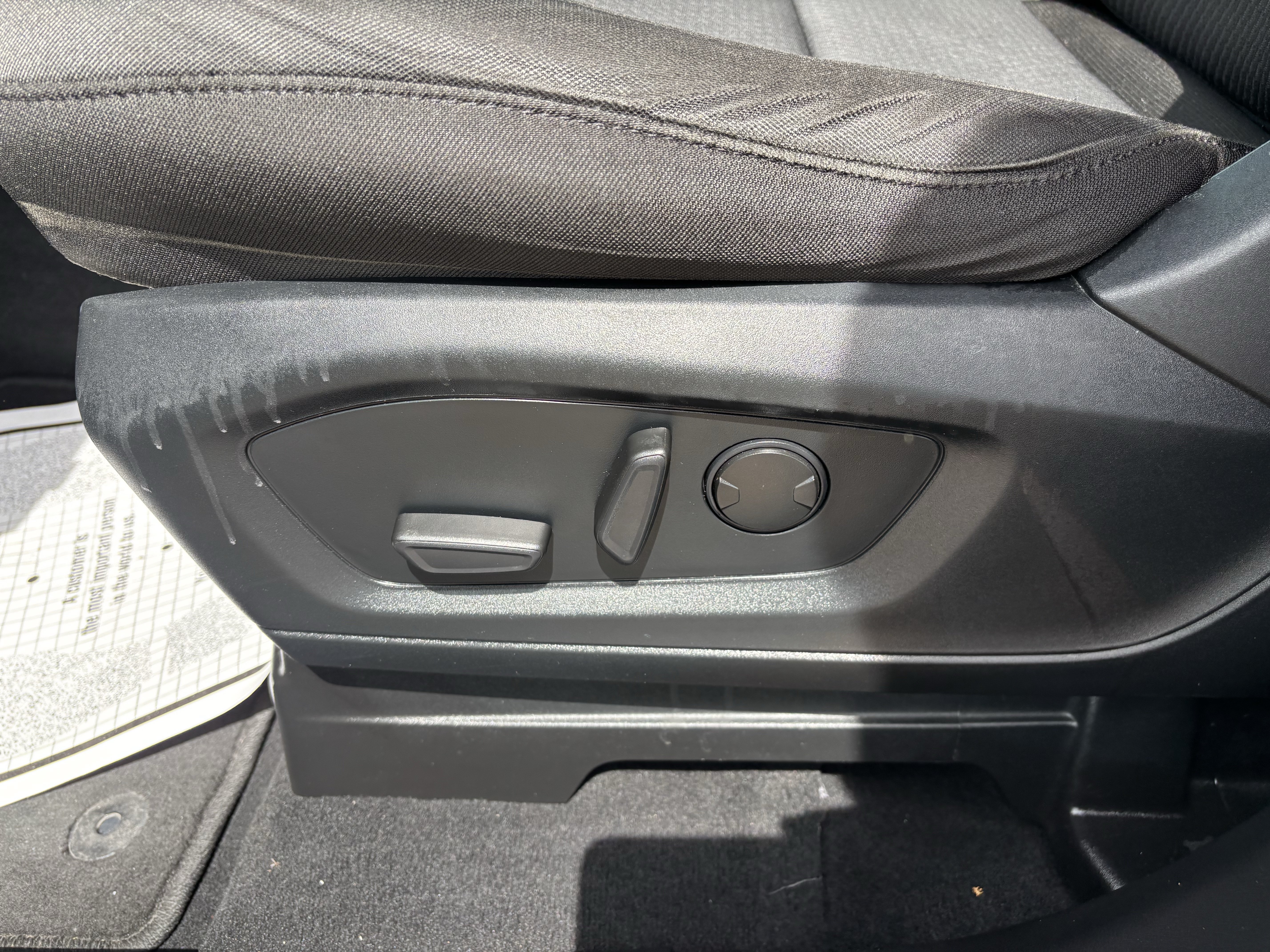 Certified 2023 Ford Explorer XLT RWD image 14