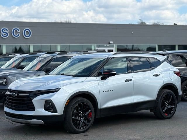 Used 2022 Chevrolet Blazer LT w/ Redline Edition image 2