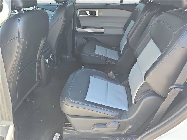 Certified 2022 Ford Explorer XLT w/ Equipment Group 202A image 20