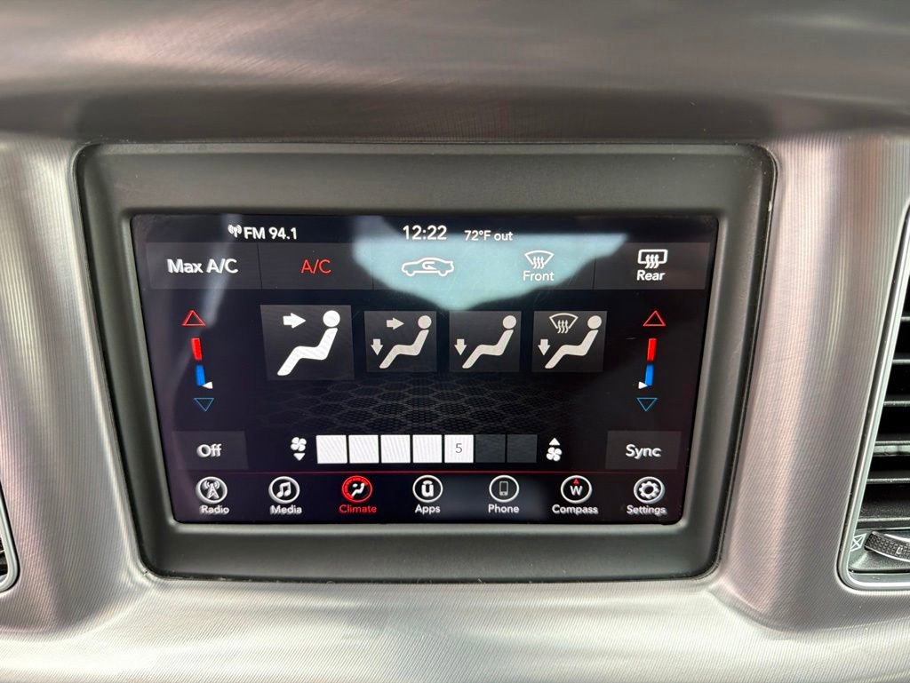 Used 2019 Dodge Charger SXT RWD image 22