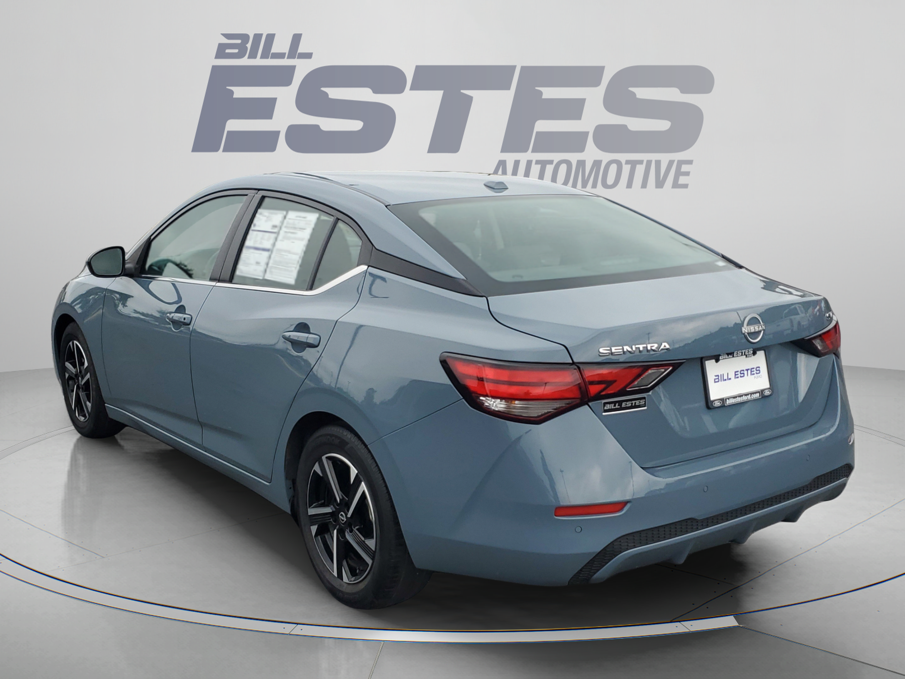 Used 2024 Nissan Sentra SV FWD image 2