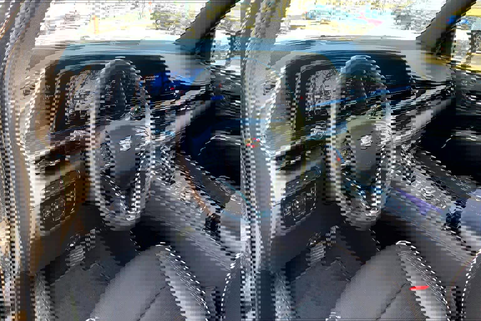 Used 2021 Cadillac Escalade ESV Sport image 17